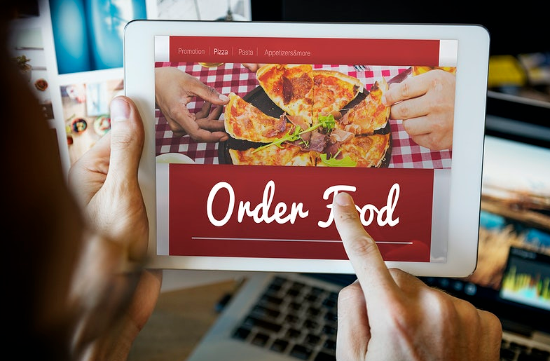 ordering pizza online